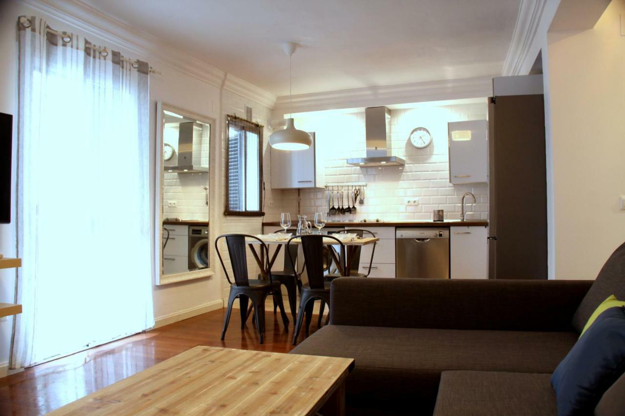 Alhondiga Center Apartment Seville Ngoại thất bức ảnh