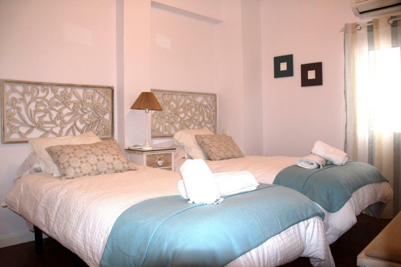 Alhondiga Center Apartment Seville Ngoại thất bức ảnh